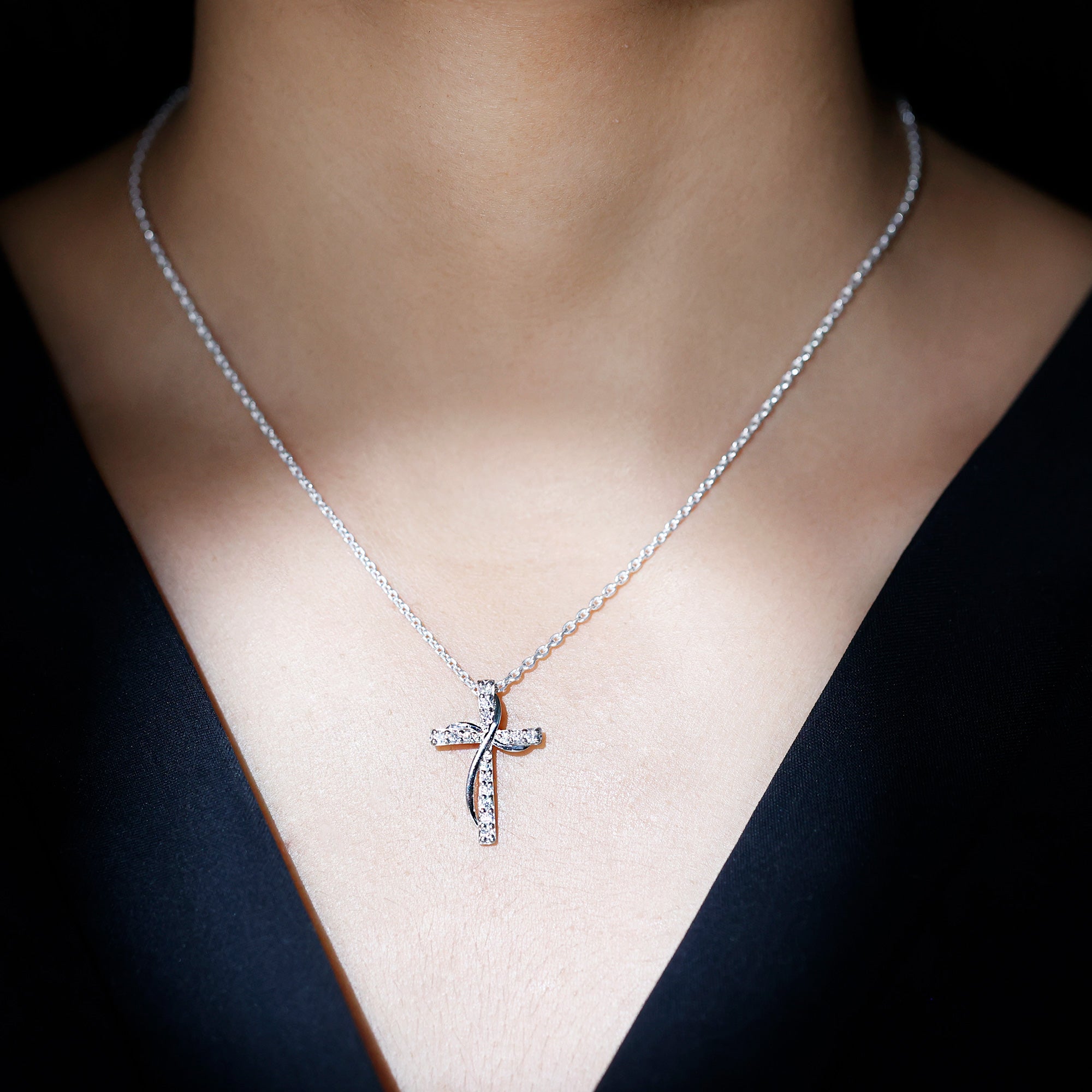 Minimalist Cross Pendant Necklace with Moissanite D-VS1 - Sparkanite Jewels